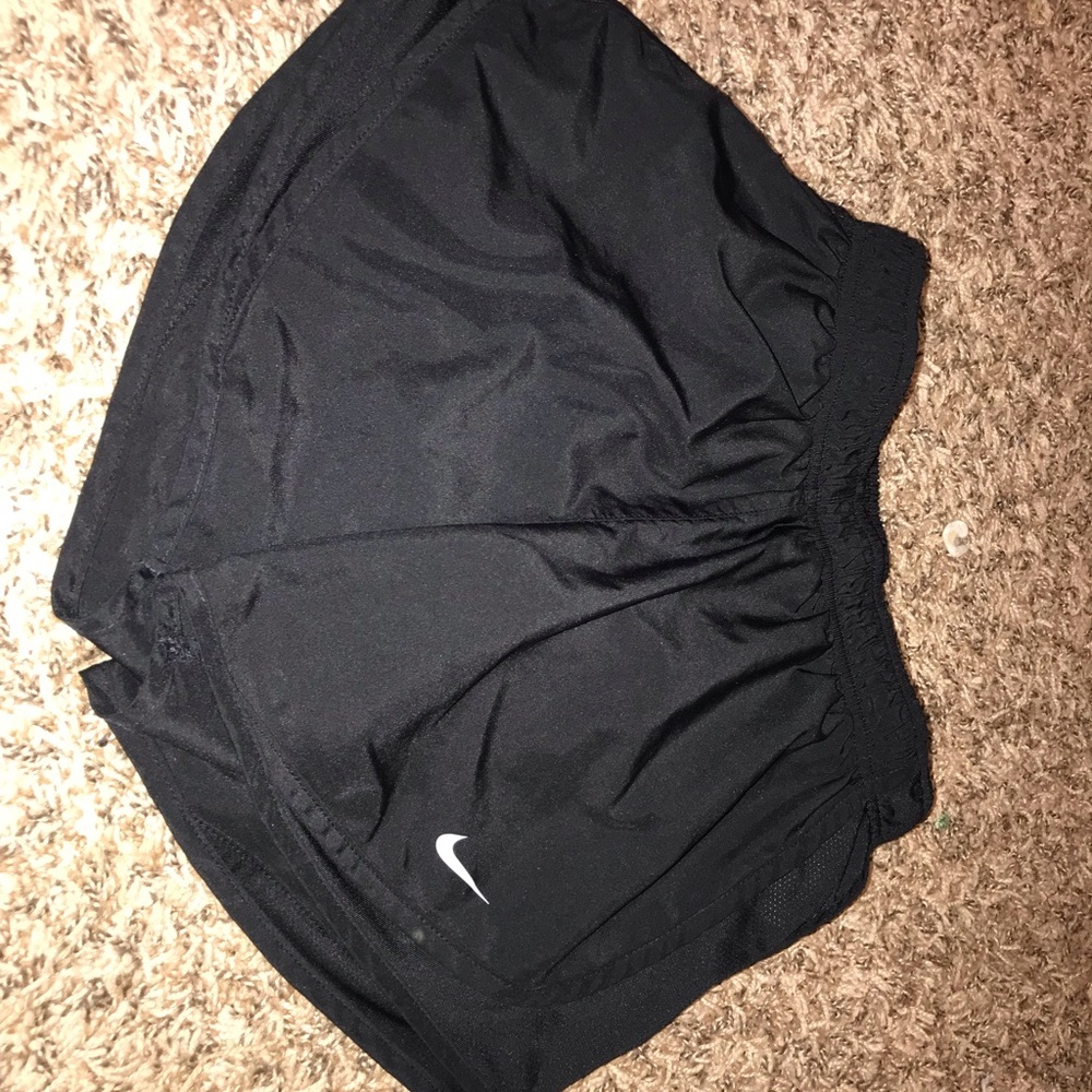Black Active Nike Shorts!!